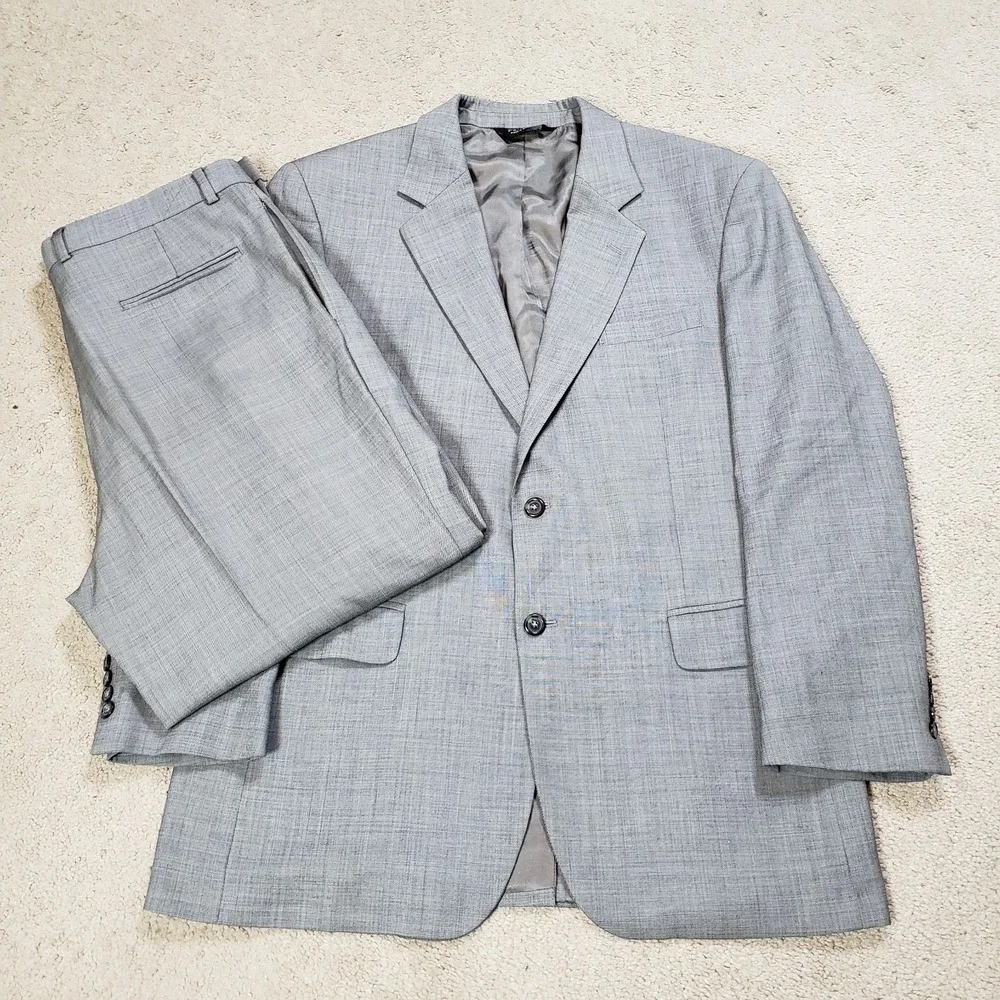 Jos. A Bank 2 Piece Suit Mens 43R 34X28 Gray 2 Button SV Wool Cashmere